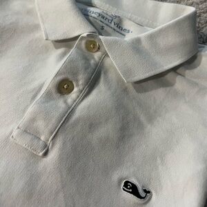 Men’s Heritage Pique Polo Shirt
Vineyard Vines 
Color- white 
Size- SM